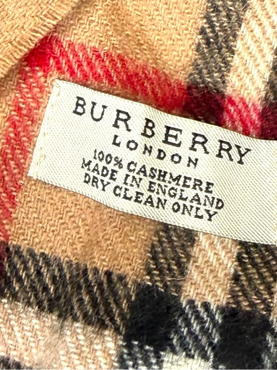 Burberry Authentic Cashmere Scarf - Picture 6 of 7